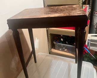 Cute vintage wood side table