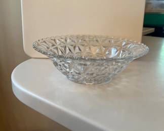 Imperial Glass Mount Vernon # 699 glass bowl