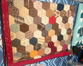 Beautiful hand quilted quilt
