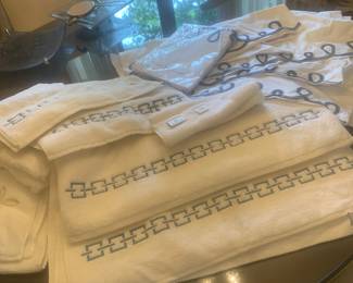 Designers linens