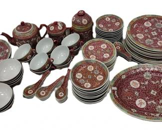 FAMILLE ROSE CHINESE DISHES, SERVICE FOR 10