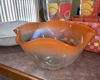 FUN ORANGE GLASS SERVING BOWL