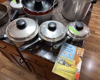 KITCHEN KRAFT POTS W/LIDS AND ORIGINAL MANUAL