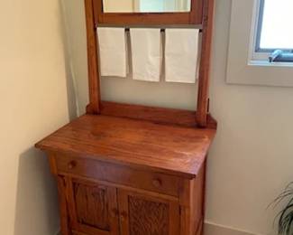 Antique Oak Wash Stand w/Mirror
