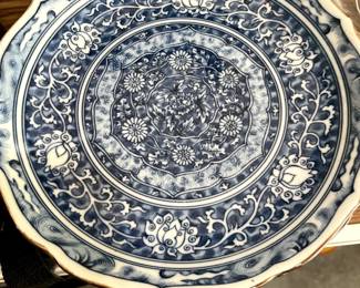 Vintage Japanese Arita Jitsu plates....set of 4....very lovely!