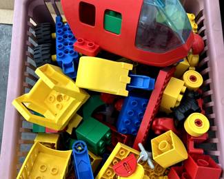 MORE LEGOS!