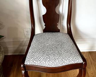Another view of the chairs, stylishly upholstered seats...in very good condition.