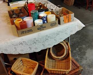 Candles, Baskets