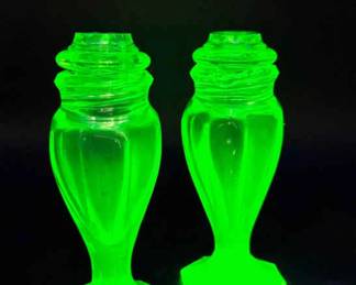 Moisture Proof Uranium Glass Salt & Pepper Shakers – Octagonal Base Urn Form