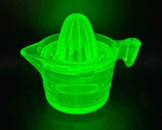 U.S. Glass Co. Slick Handle Graduated Measuring Cup & Reamer-Marked #1