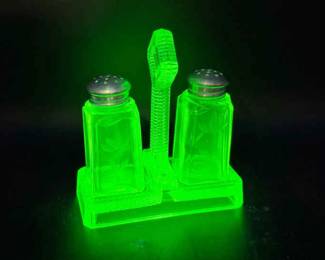 Uranium Glass Etched Salt & Pepper Shakers with Imperial # 779 Empire Salt & Pepper Caddy