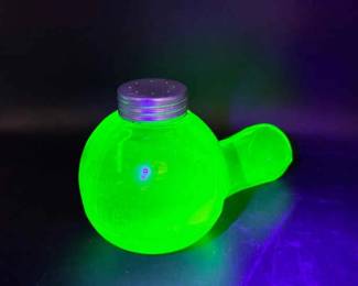 Uranium Glass Ironing Sprinkler Bottle – Metal Perforated Lid