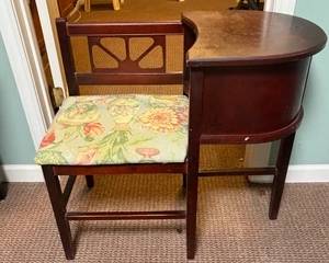 Antique "Gossip" telephone chair