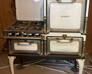 Antique ‘New Process’ Patent 1913 Enameled Cast Iron Stove