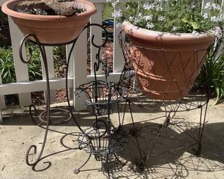 Vintage Mid Century Collapsible Metal Laundry