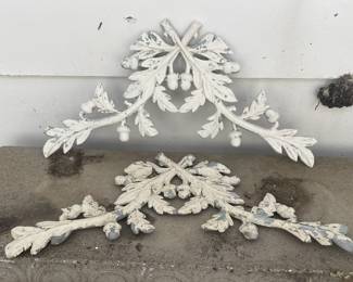Vintage Aluminum Oak Branch Themed Wall Decor