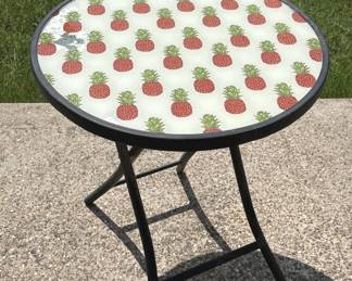 Folding Pineapple Stool / Stable