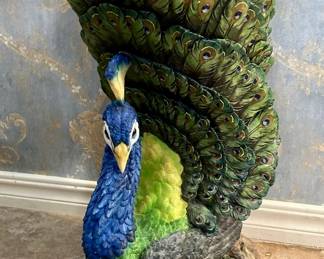 Peacock & Tree Stump Accent Table / Stand
