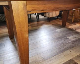 Dining table base