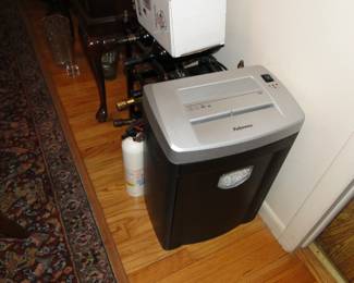 Fellows Shredder