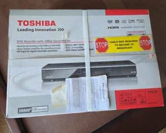 AWT104 Toshiba DVD Recorder