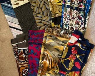 AWT024 Eight Amazing Scarfs