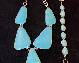AWT083 - Turquoise Necklace & Bracelet Big & Bold !