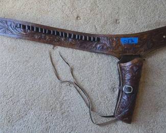 AWT052 Leather Western-Style Gun Belt & Holster
