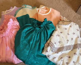 AWT090 Vintage Ruffle Ladies Tops