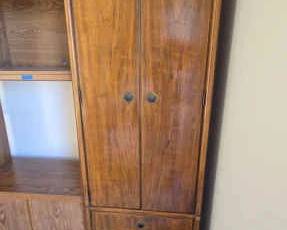 AWT023 Free-Standing Cabinet & Drawers