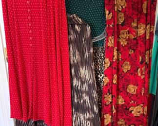 AWT184 Lot Of Skirts