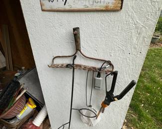 Vintage rake tool rack - so cute!