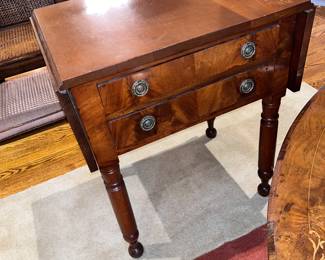 Kentucky Antique
Two drop leaves
Two drawer