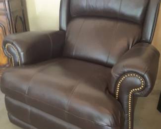 Lazy Boy leather recliner in great condition!