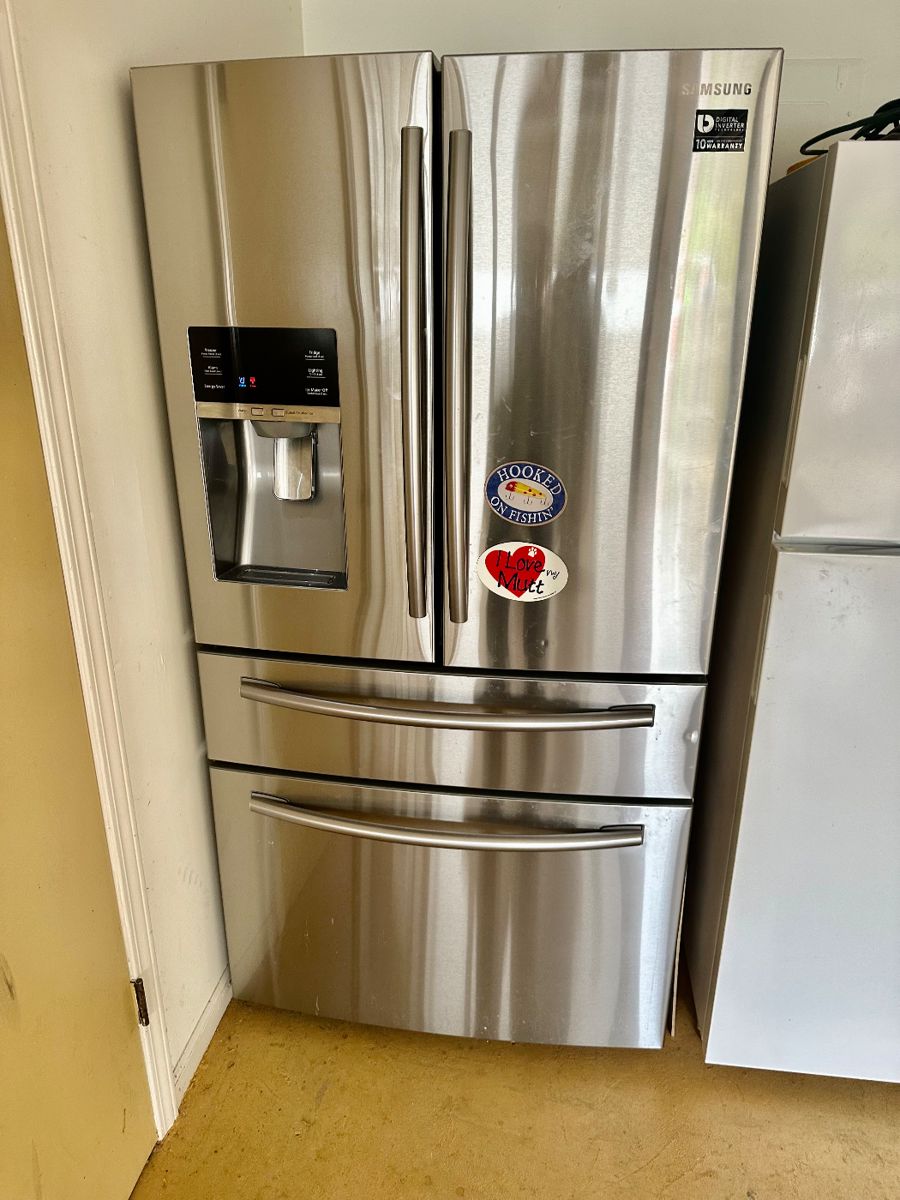 Refrigerator