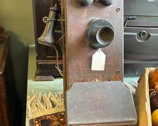 Kellogg Ring Wall Telephone