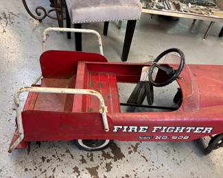 Vintage Peddle Fire Fighter Peddle Car Extra tires. Bell rings # 508