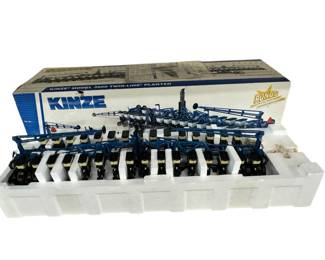 1/16 scale hard to find KINZE Model 3600 Twin Line Planter - 36" wide