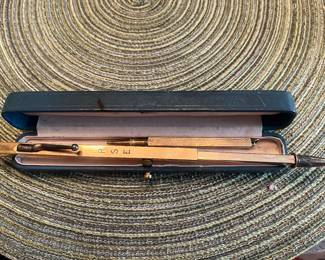 Or. Gold filled propelling pen set