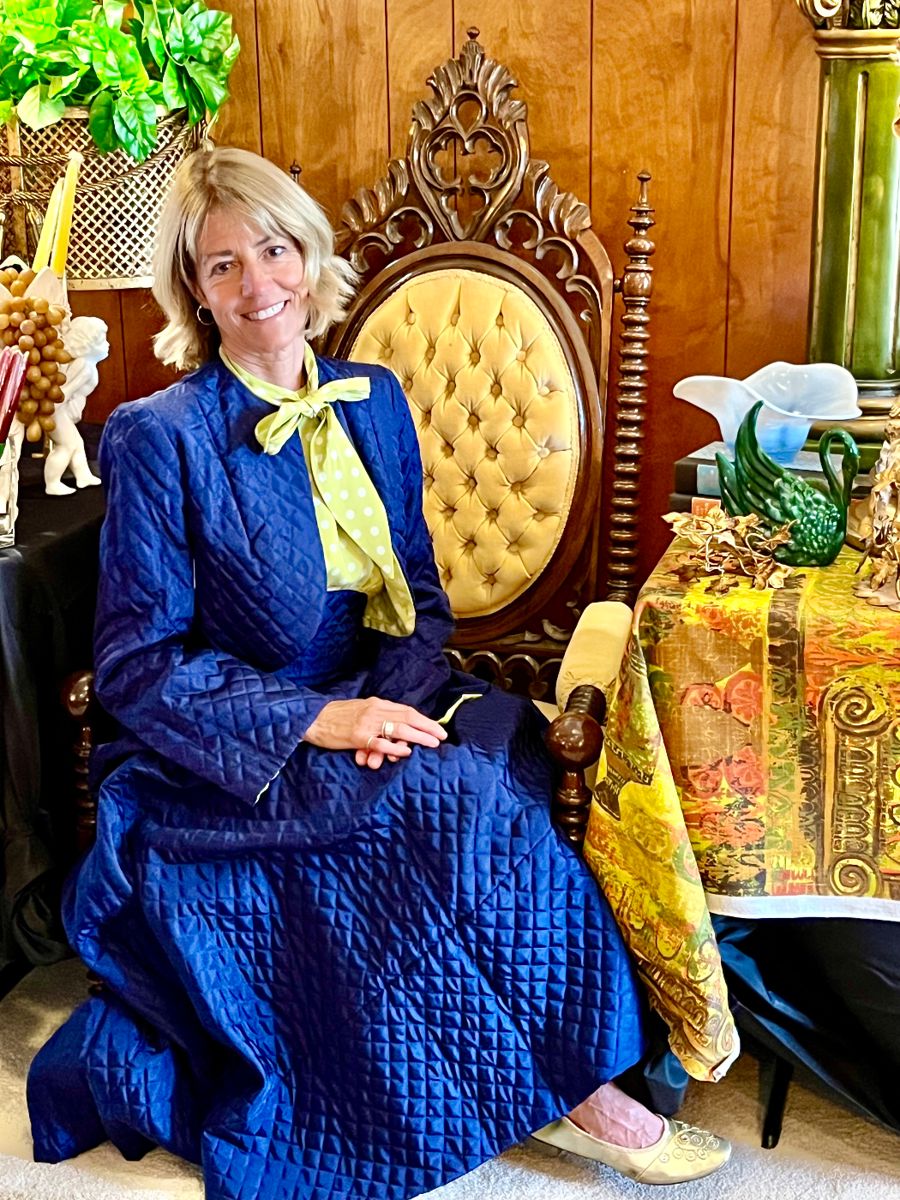 SHOWSTOPPER OF A SALE!  VINTAGE WONDERLAND!
