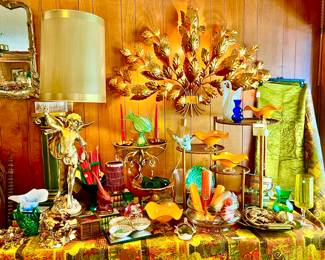 BRIGHT COLORS OF ORANGE AND GREEN!