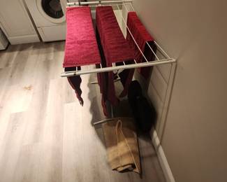 DRYING CLOTHES RACK