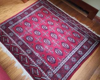 51 x 45 WOOL RUG