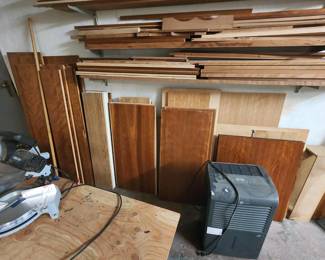 HUMIDIFIER AND TEAK WOOD FOR PROJECTS