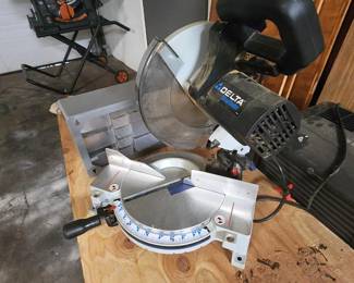DELTA CHOP SAW