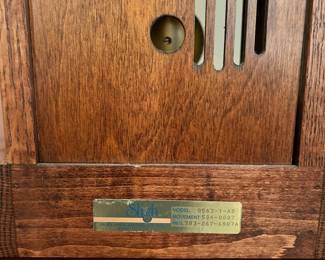 C66 - $65. Sligh Model 0563-1-AB. Measures 16.5" tall x 9" wide x 6" deep.