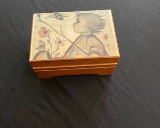 C118 - $25. Thorens Music Box. Plays Lara's Theme and Works!