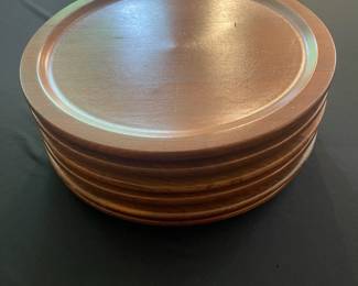 C117 - $30. 6 Teak Wood Plates.