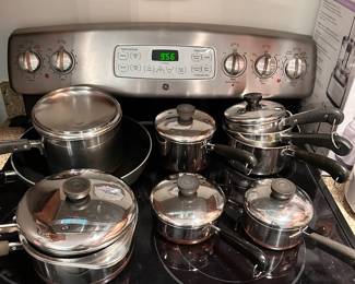 C92 - $140. Revere Ware Stainless Steel Copper Bottom Pots & Pans. 2 Frying Pans. 7 Pots with lids.