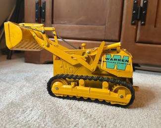 C10 - $120. Vintage Allis Chalmers 12G Diecast Track Loader